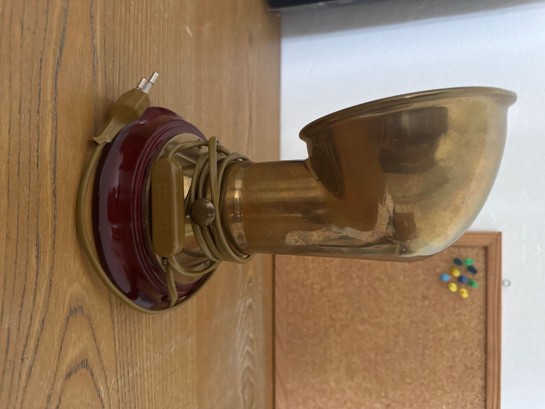 Lampade: Vintage Lamp With Wooden Base – Usato da Cevio venduto da BiadiciT 1
