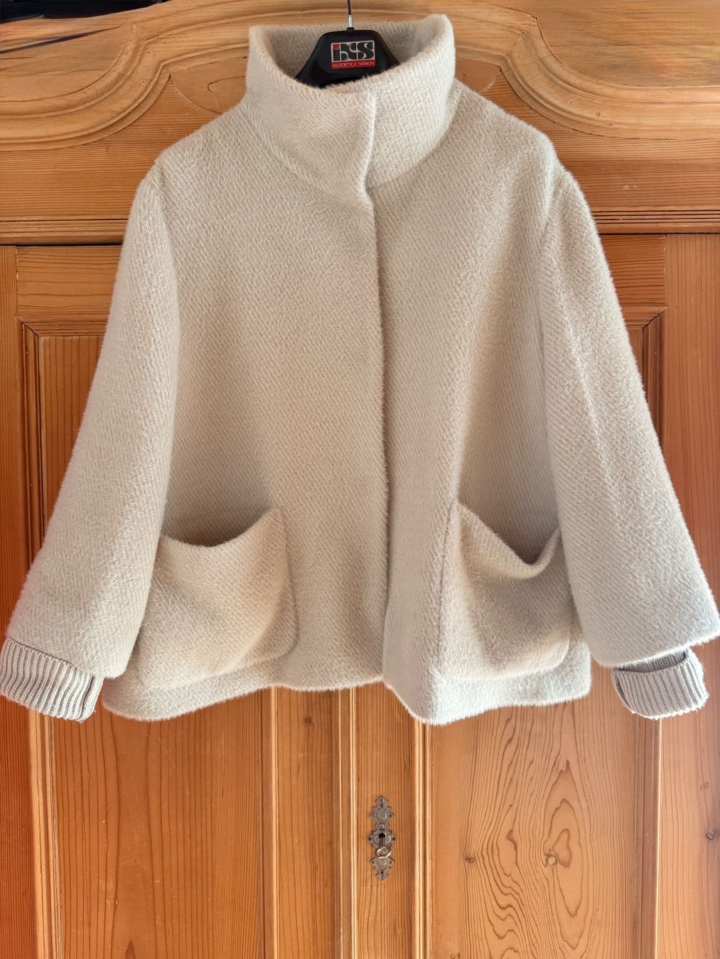 Vestes: Jacke S. Oliver – D'occasion à Mastrils par Laura8sevilla