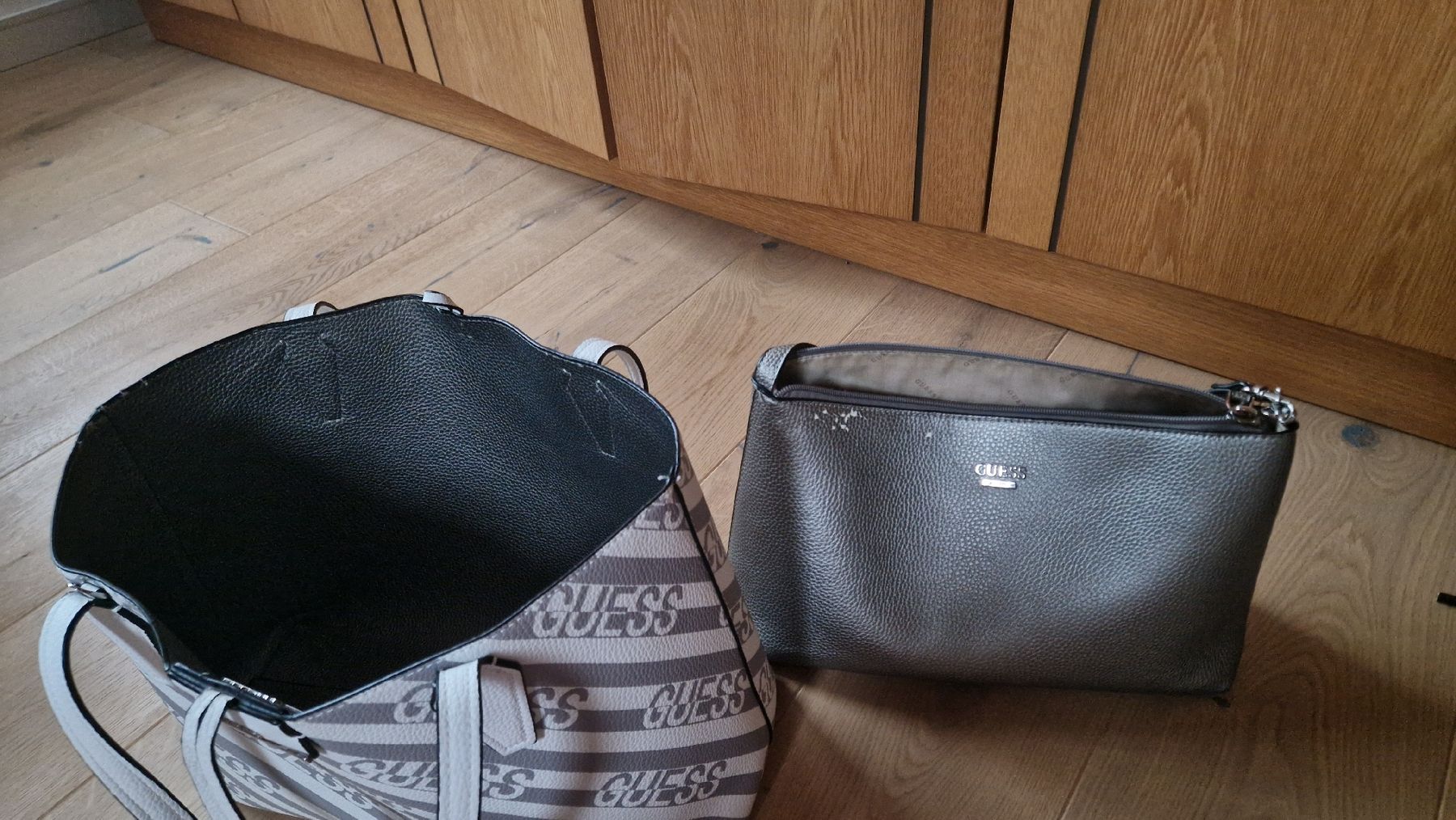 Guess Borse da donna:  2 in 1 Guess Shopper Tasche – Usato da Mellingen venduto da BiBi.16 2