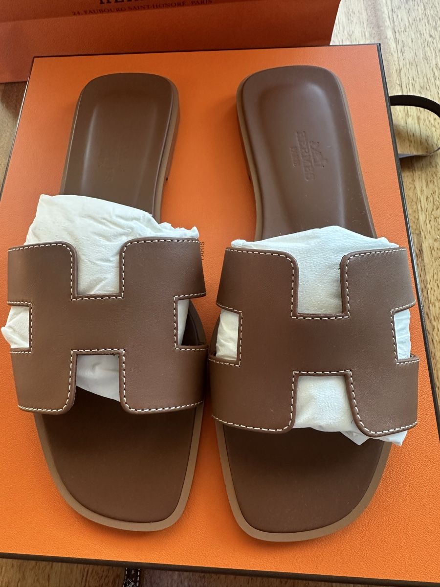 Hermès Scarpe da donna: Hermes Oran gold 37 – Nuovo e nell'imballaggio originale da Kilchberg ZH venduto da cruella