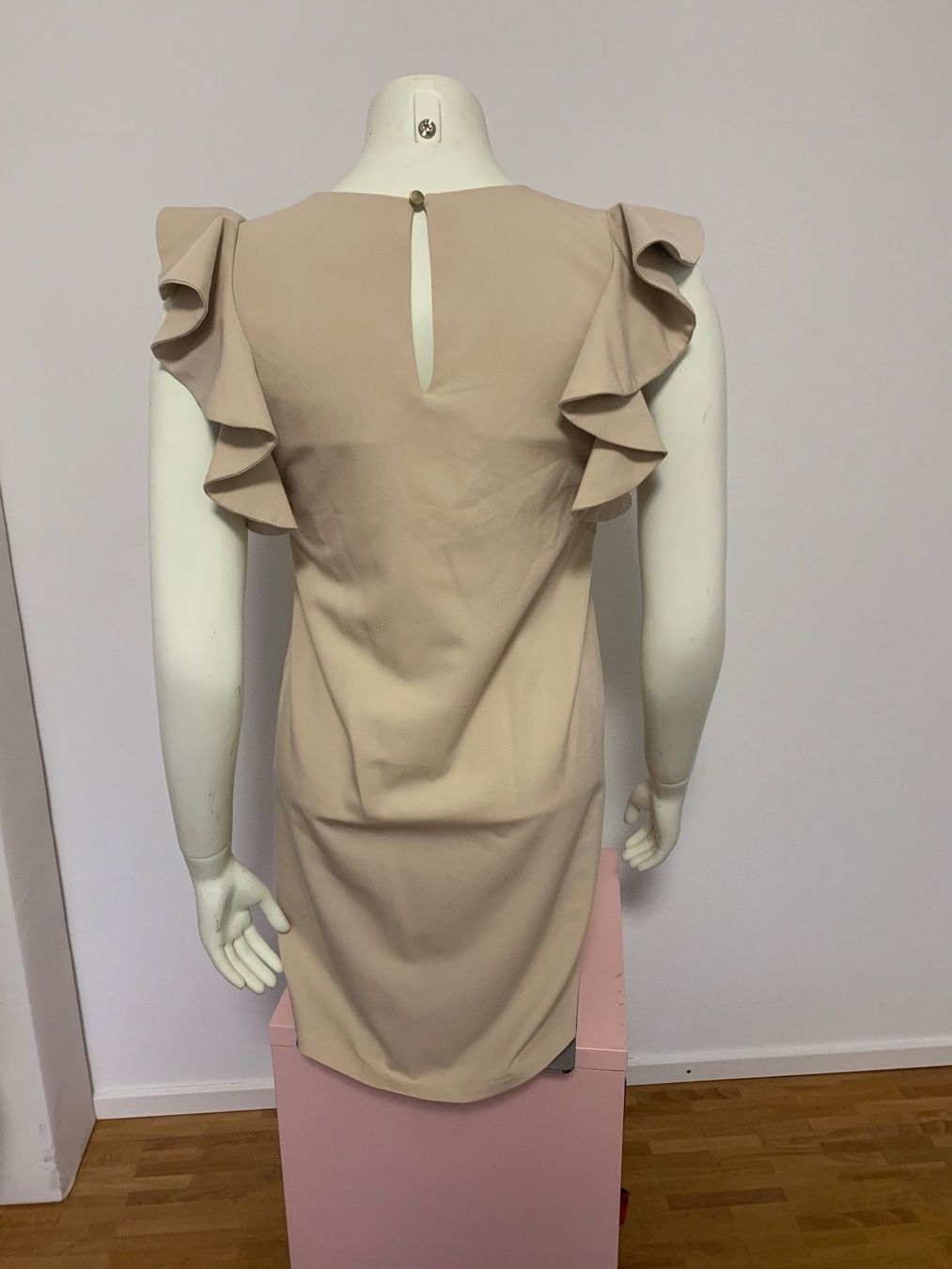 Vestiti: 👗 Kleid MOE Grösse S – Usato da Langnau im Emmental venduto da Iriss 2