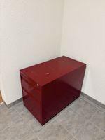 Corps de bureau métallique