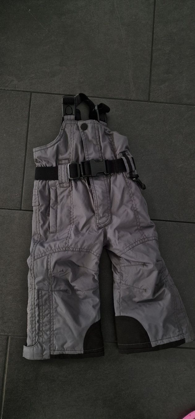 Poivre Blanc Hosen: Poivre blanc Skihose Gr.86 – Gebraucht aus Solothurn von Legolas15 1