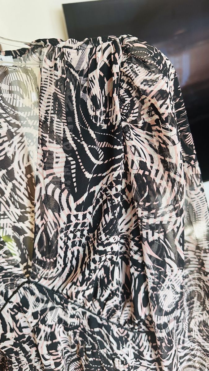 Morgan Robes: Morgan Kleid, Grösse 36, elegantes Muster, – D'occasion à Menziken par cla_8qfq 3