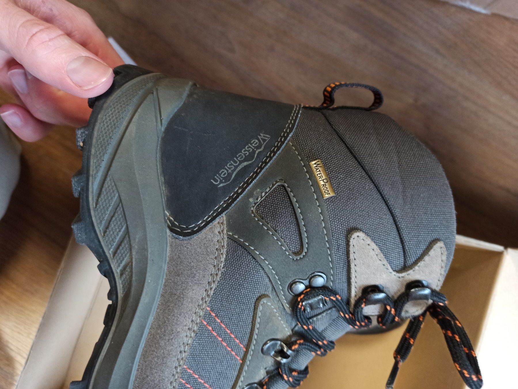 Scarpe da uomo: Chaussures de marche - neuves – Nuovo (secondo la descrizione) da Fresens venduto da ren_vpx8 5