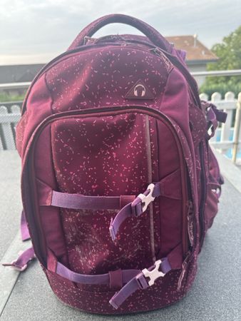 Satch Schulranzen lila Muster gebraucht