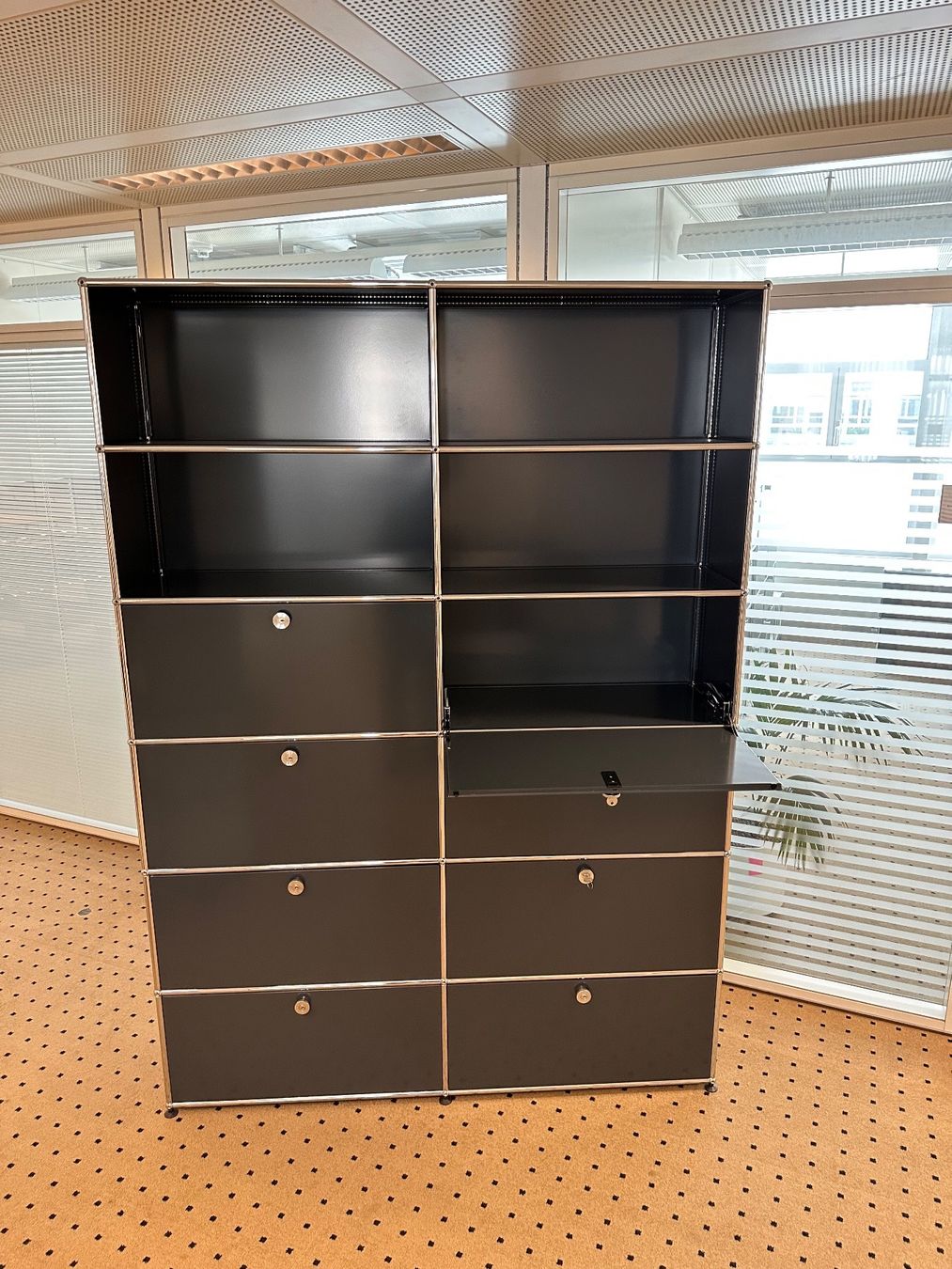 USM Scaffali: USM Highboard 2x6Anthrazitgrau, Top Zustand – Usato da Grenchen venduto da Design-Outlet 8