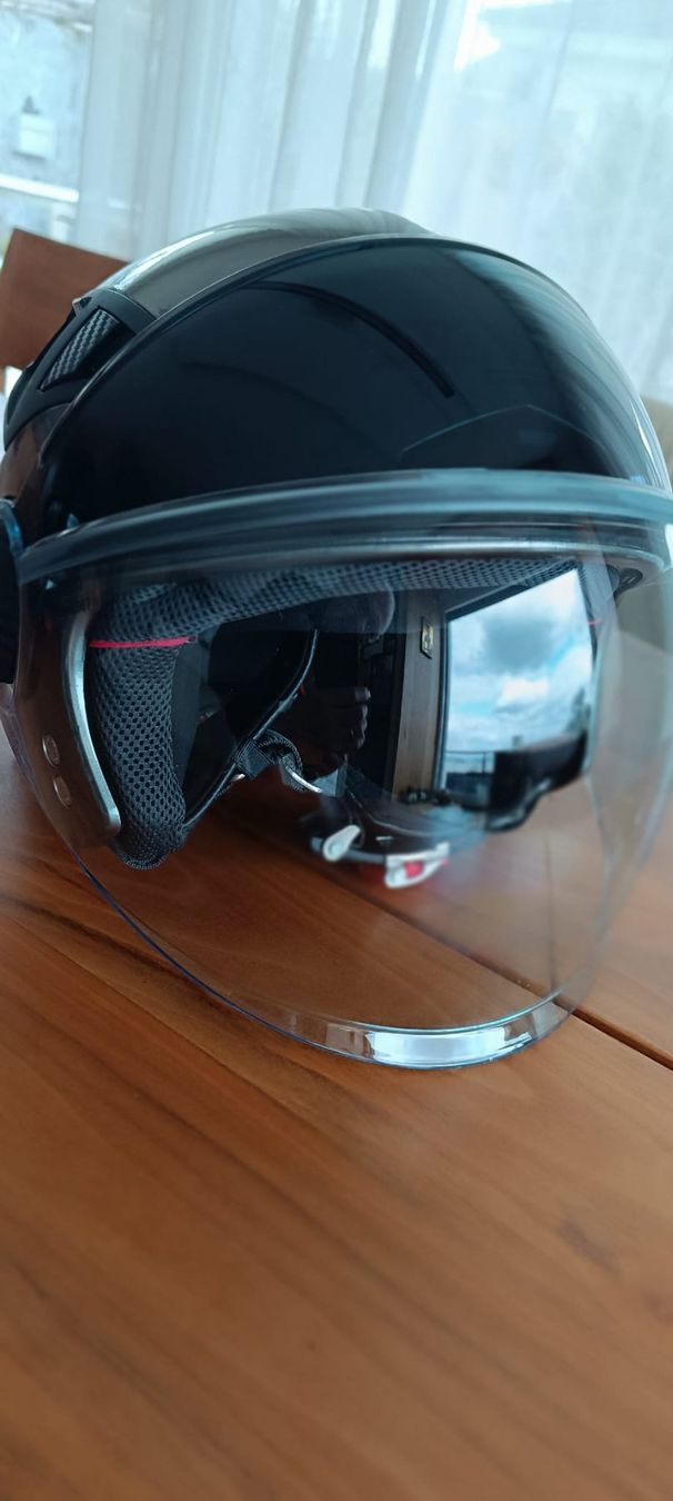 Caschi & visiere: Motorrad Helm – Usato da Dürrenäsch venduto da wibraun