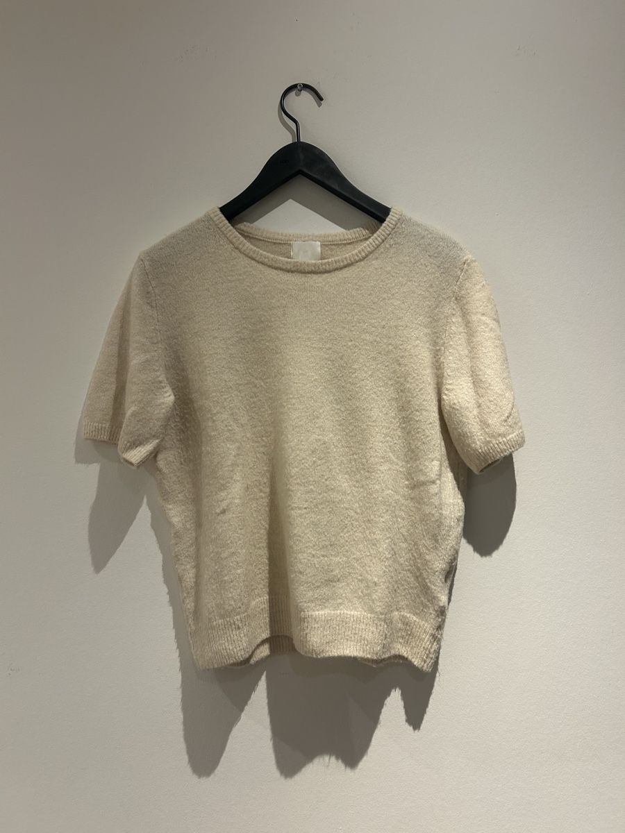 H&M T-shirt: H&M Strickshirt weiss – Usato da Aeugst am Albis venduto da schatzkistee