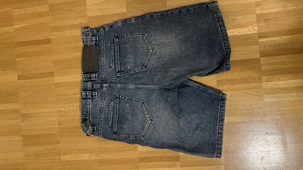 Jeans: Vicinty Jorts – Neu (gemäss Beschreibung) aus Basel von david.rdm 2