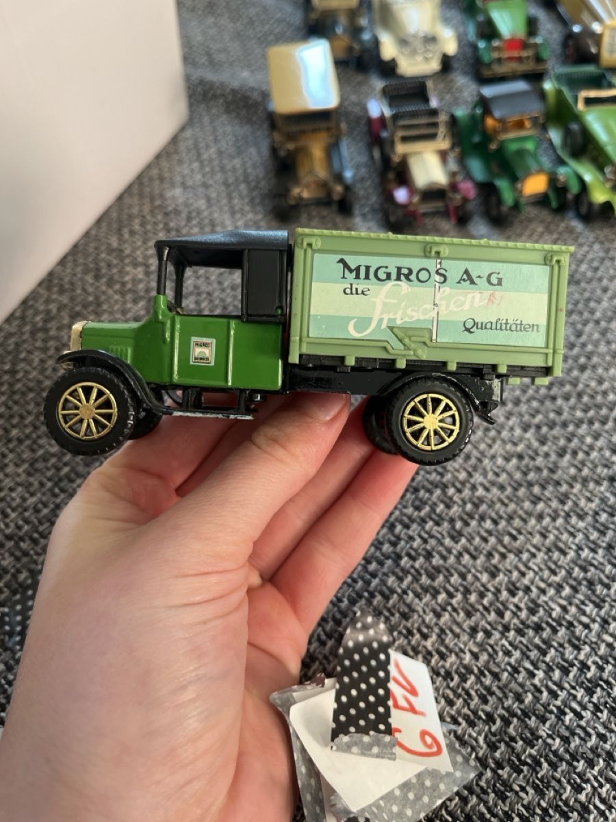 Modellini d'auto: 13  Modell Autos – Usato da Zürich venduto da zuerich16 1