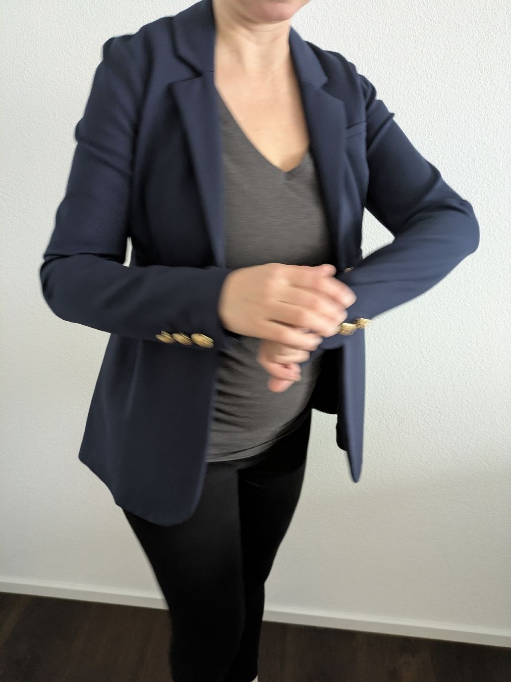 Ensembles & Tailleurs: Umstandsmode Seraphine Blazer, Grösse 34, marineblau – D'occasion à Lostorf par Nadine4654