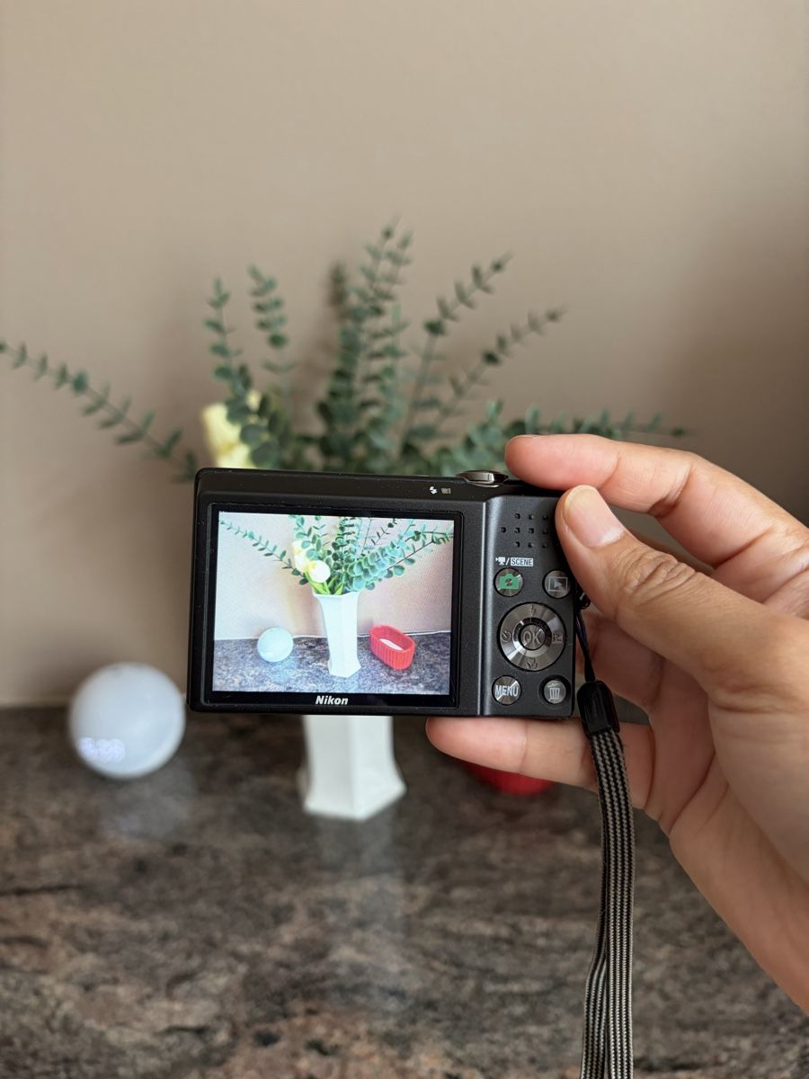 Nikon Fotocamera: Nikon Coolpix S570 – Usato da Sorens venduto da purpureta 4
