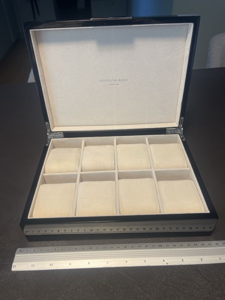Orologi: Boîte 8 montres Addisson Ross London – Usato da Prangins venduto da Rodard8 9