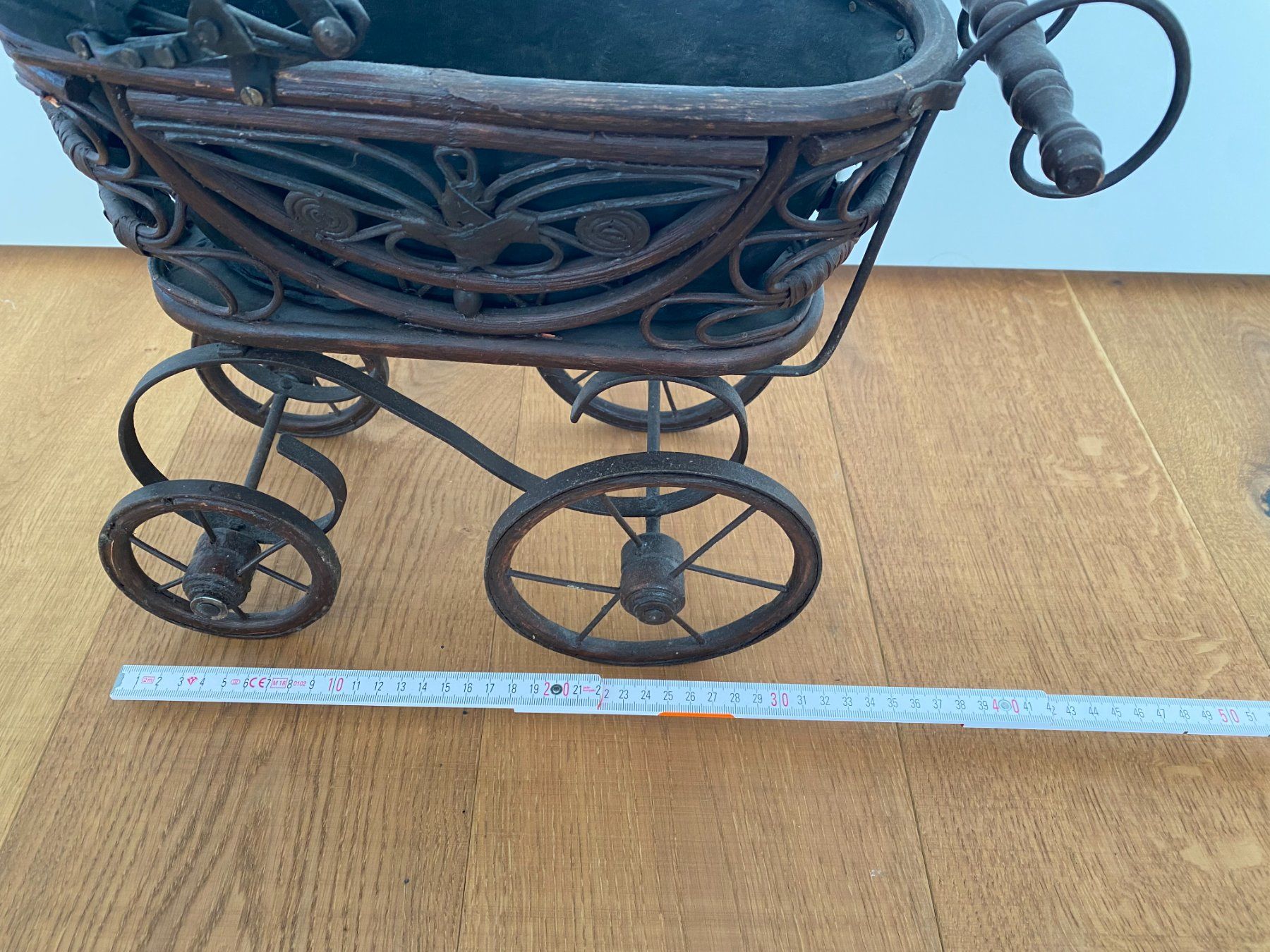Carrozzine per bambole: Antiker Puppenwagen – Usato da Gerolfingen venduto da Regenbogen88 7