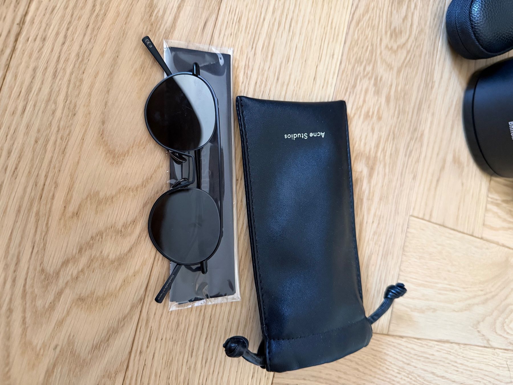 Occhiali & Lenti: Sonnenbrille Acne Studios rund schwarz mit Hülle – Usato da Künten venduto da Manu232