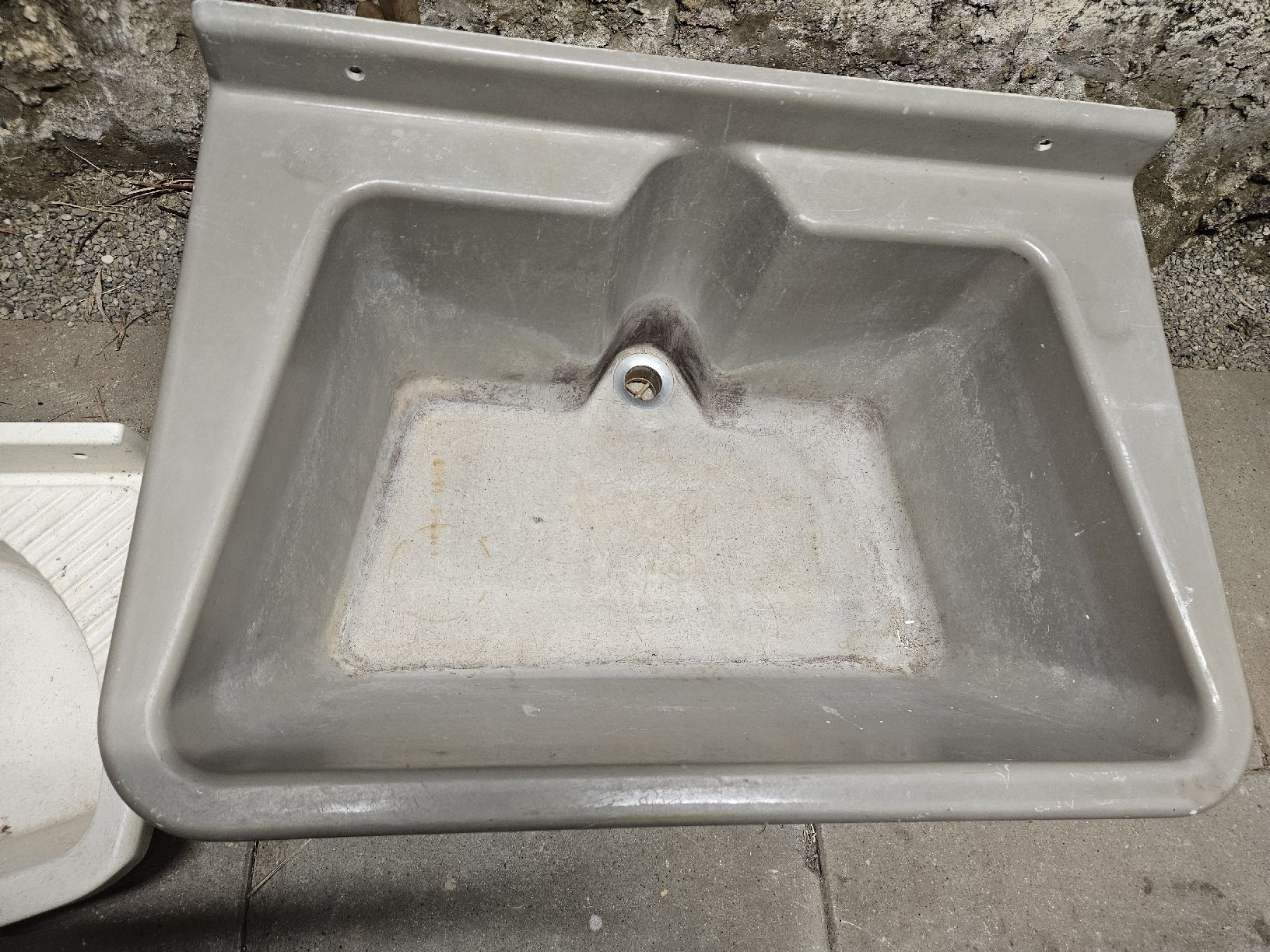 Lavabi & lavandini: Waschbecken – Usato da Alterswil FR venduto da Farmer1992. 1