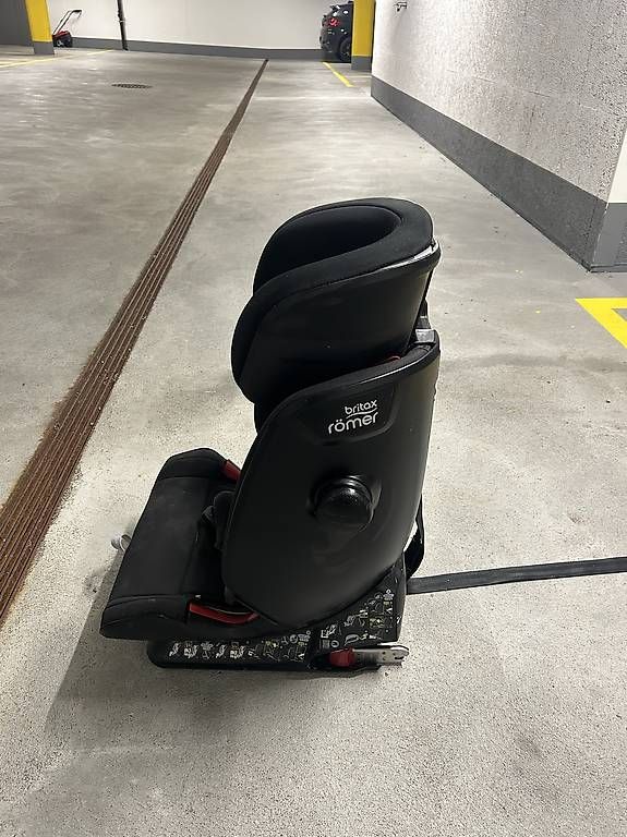 Seggiolini per auto: Kindersitz Britax Römer – Usato da Wohlen AG venduto da BruceSpringsteen1979 3