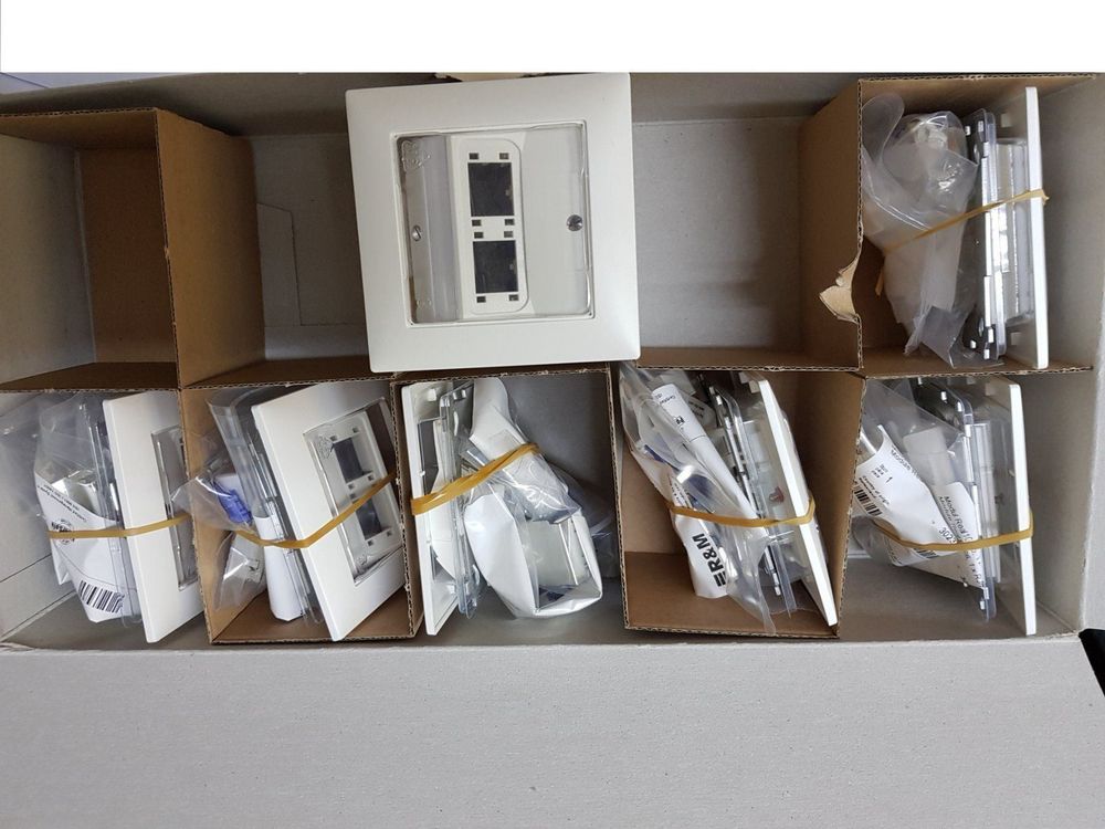 DEBFLEX RJ45-Steckdose – Aluminium, Unterputz, IP20 | Netzwerkdose Für Heim- Und Büroinstallation