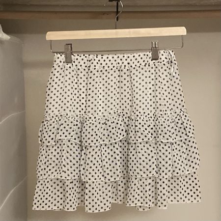 polka dot white and black frilly skirt