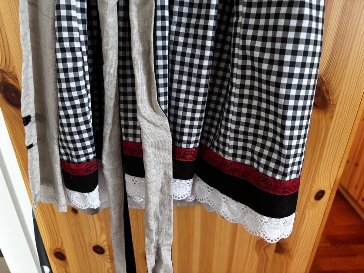 Costumi tradizionali: Dirndl Gr. L – Usato da Amriswil venduto da Ka_Sc 5