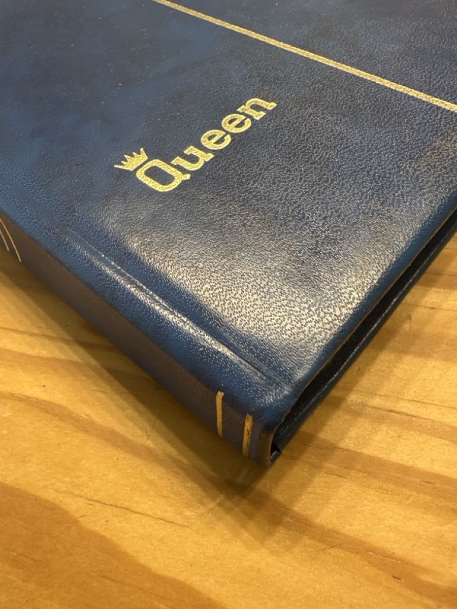 Album: Blauer Queen Briefmarken Album – Usato da Horw venduto da yvesmarc 3