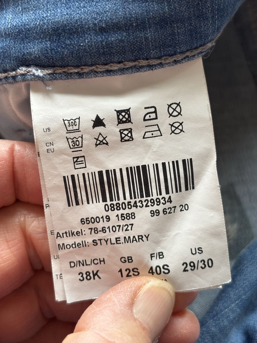 Brax Jeans: Jeans blau Grösse K38 – Usato da Kesswil venduto da Branca-01 8