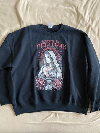 Schwarzer Pulli Sweatshirt Grösse XL Betraying the Martyrs