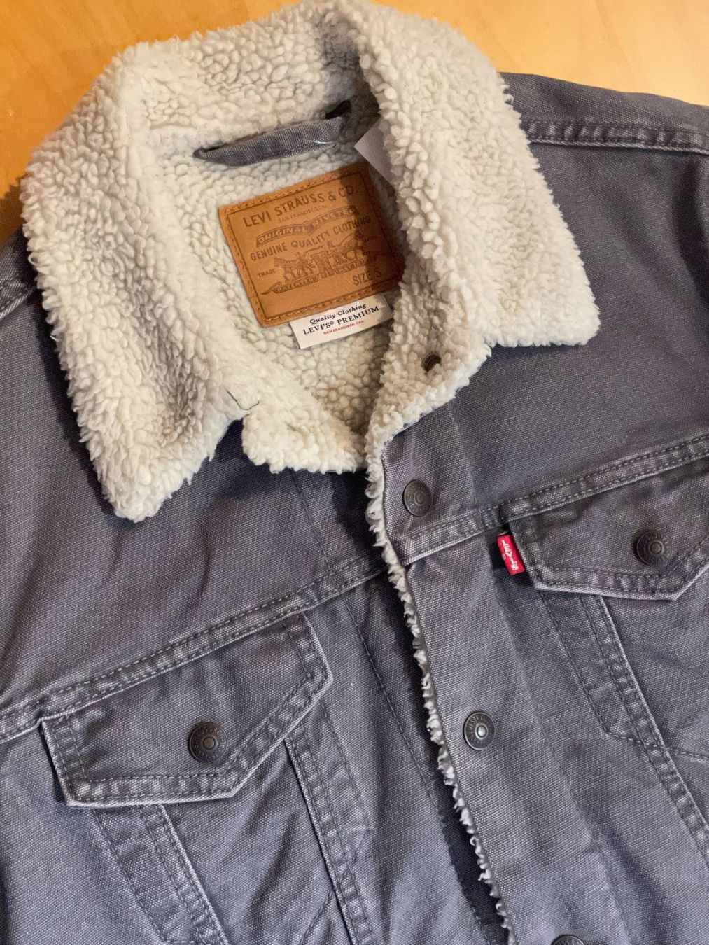 Levi's Giacche: LEVI'S SHERPA DENIM JACKET SZ: S – Usato da Cortaillod venduto da Stay_Alive_vintage 3