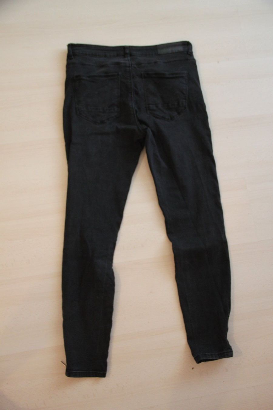 Jeans: Jeans schwarz, Noisy May 30/32 – Usato da Walterswil SO venduto da Mama_noel 3
