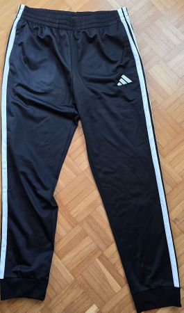 Adidas Trainingshose schwarz weiss nie getragen Grösse L