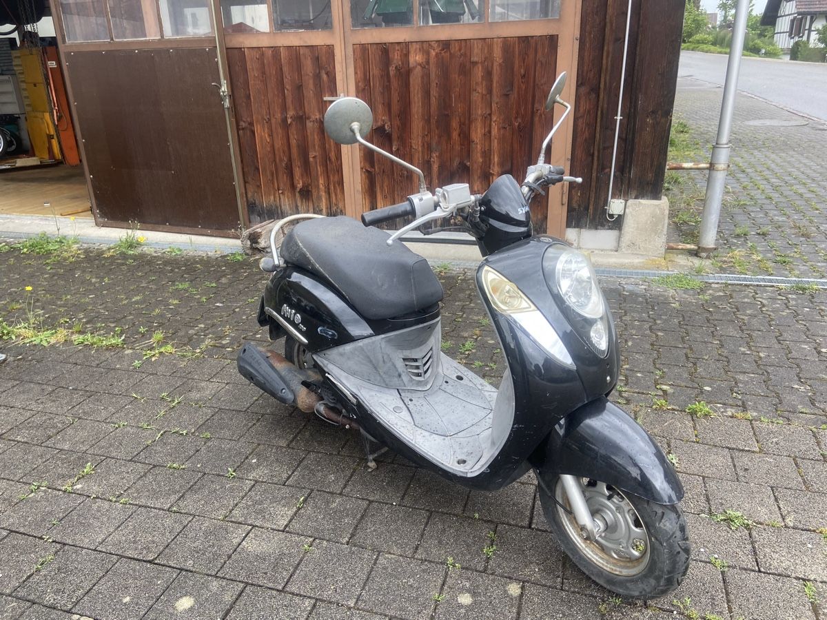 Sym Scooters: Sym Mio 100  – Defekt aus Rümikon AG von Rollershop