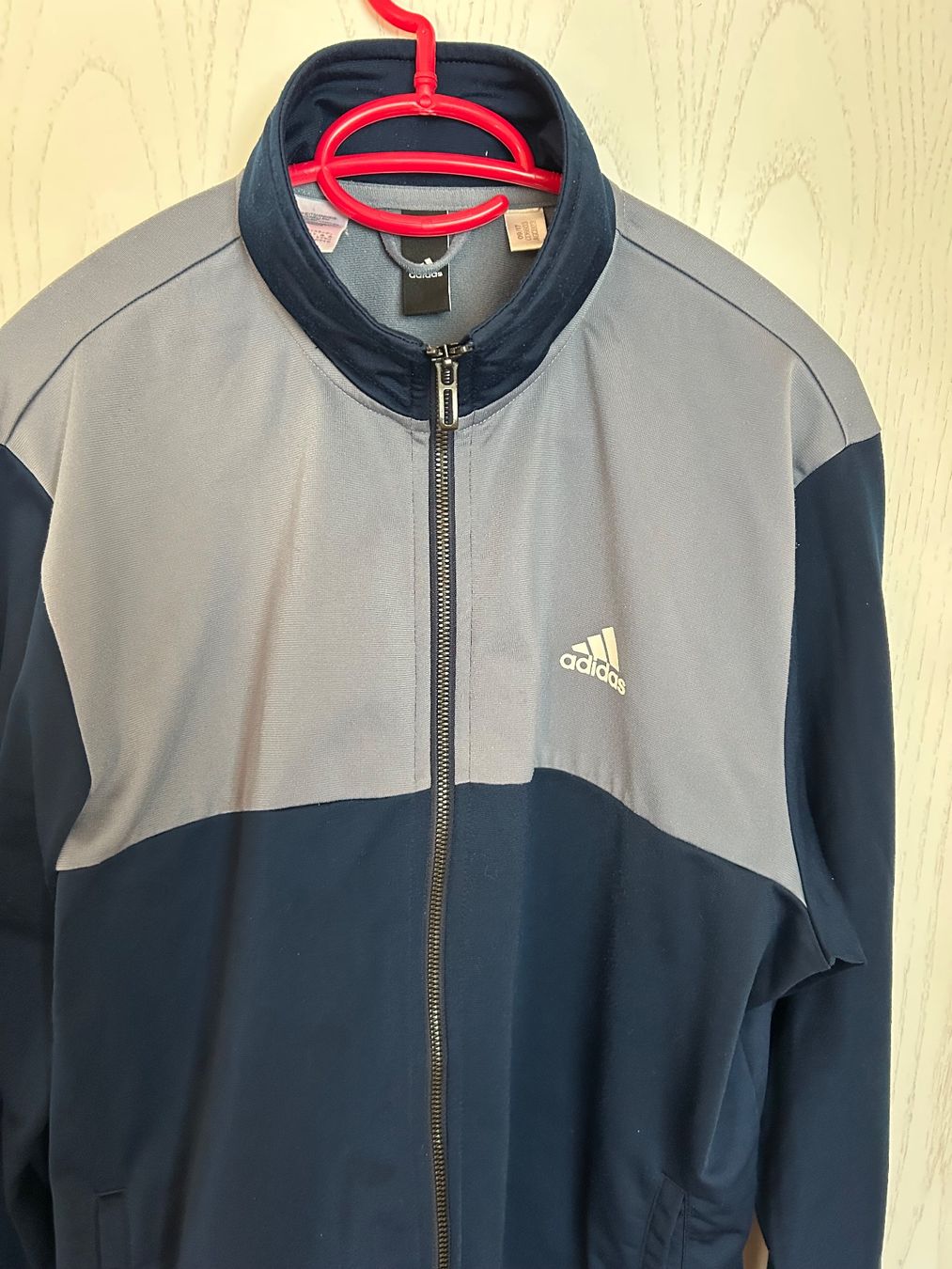 Adidas Completi: Herren Adidas Trainingsanzug XL – Usato da Gutenswil venduto da walker60 1