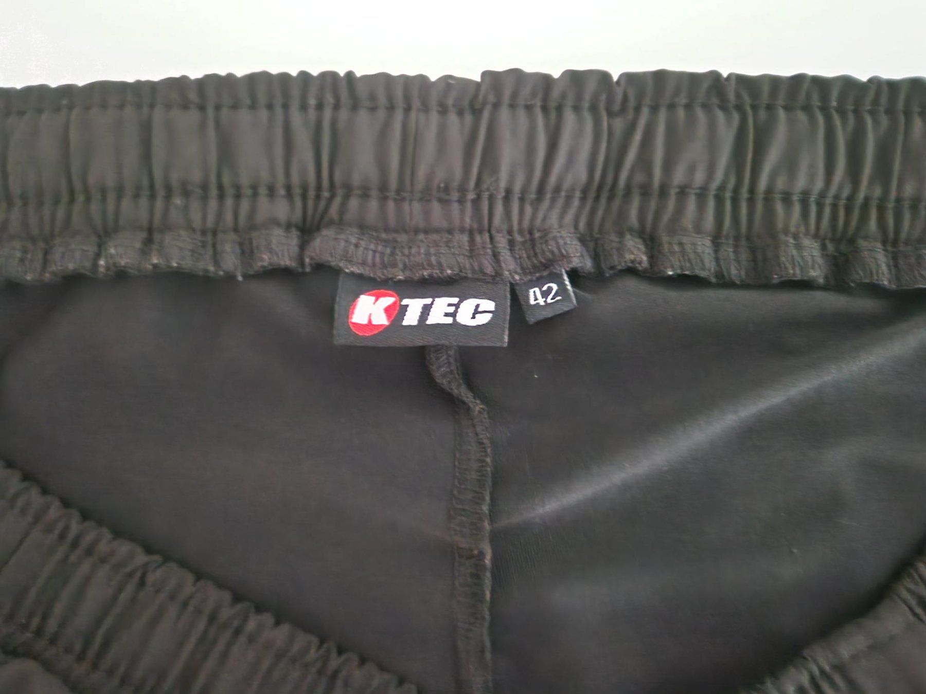 Pantaloni: Sporthose, 42 – Usato da Obergösgen venduto da js9_h6hp 1