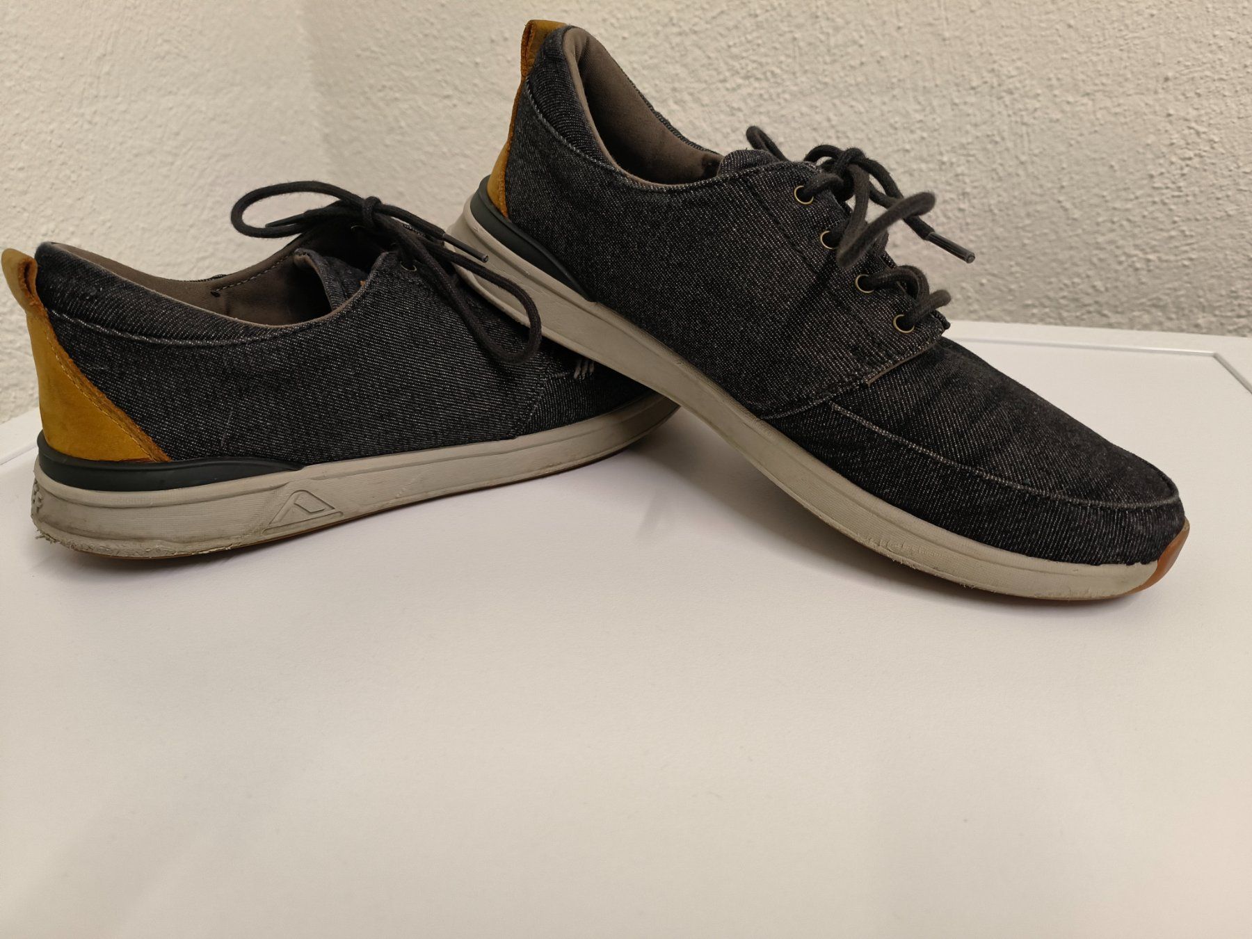 Scarpe da uomo: Neuwertige Reef Schuhe Gr.43 – Usato da Steinhausen venduto da surfero 3