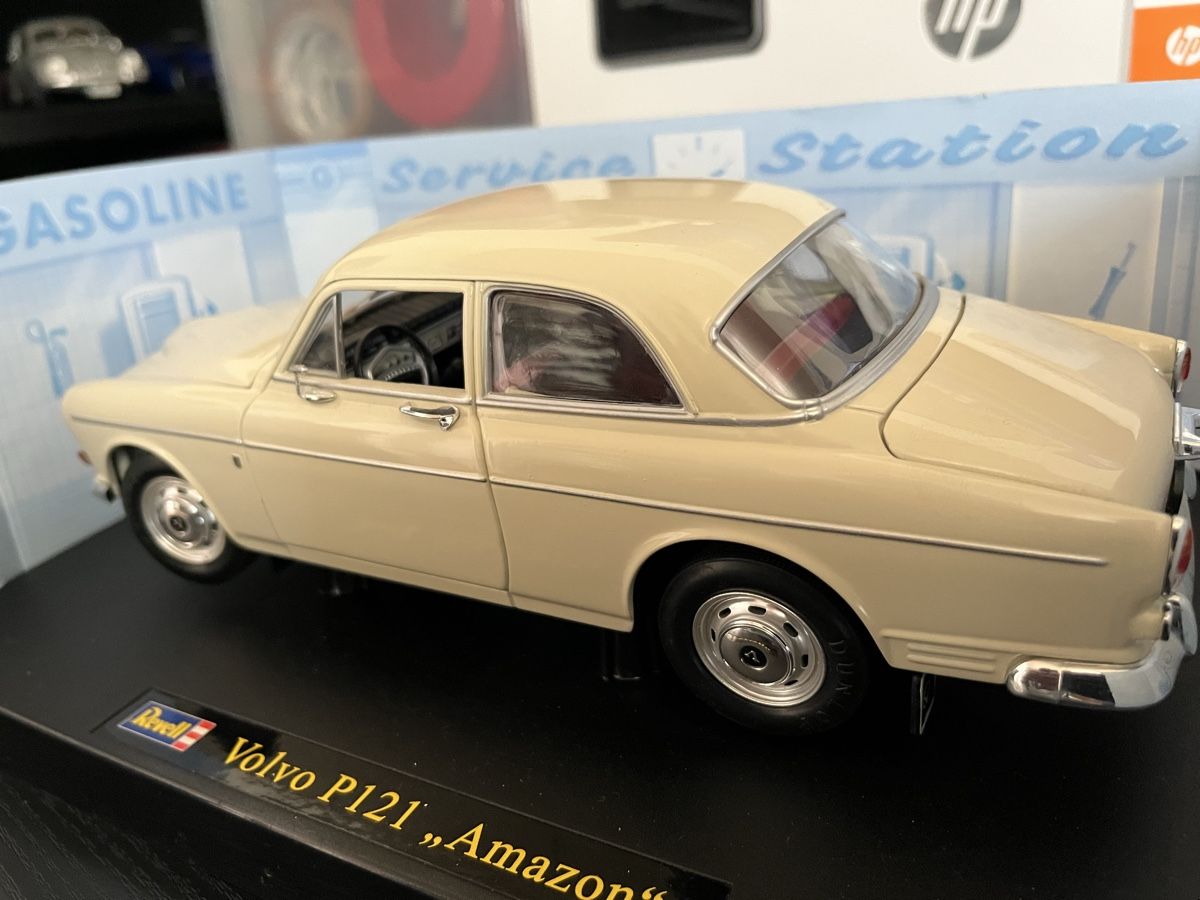 Volvo Modellini d'auto: Volvo P121 Amazon. 1:18 Revell – Usato da Rümlang venduto da Papamoll4 4