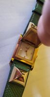 Hermès Médor, dorée, cuir vert, NOS 23mm