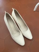 Salvatore Ferragamo Pumps weiss Grösse 39.5 guter Zustand