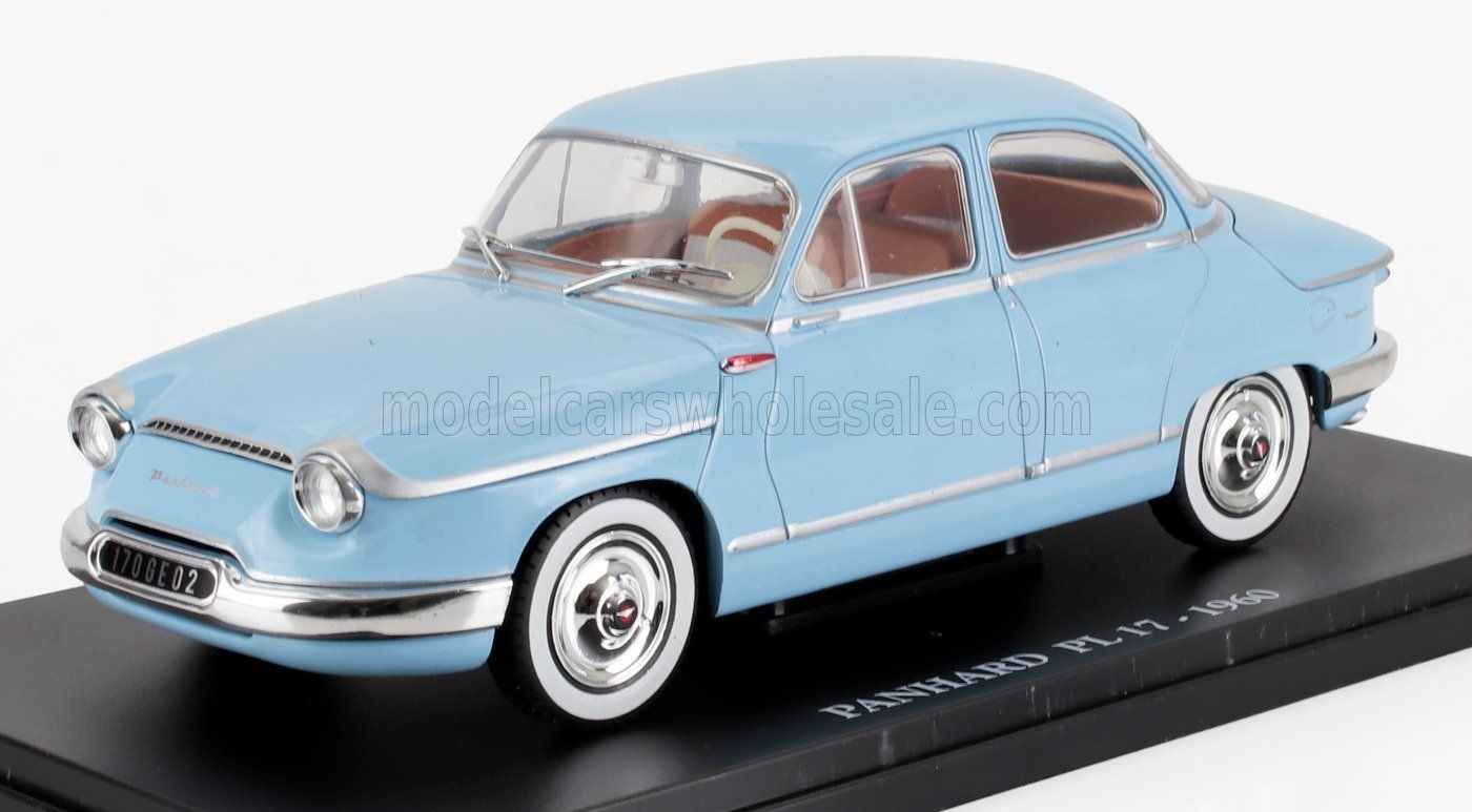 Modellini d'auto: Panhard PL 17 Berline Phase I 1959-1964 hellblau        1:24 – Nuovo e nell'imballaggio originale da Gerlafingen venduto da espero88 2