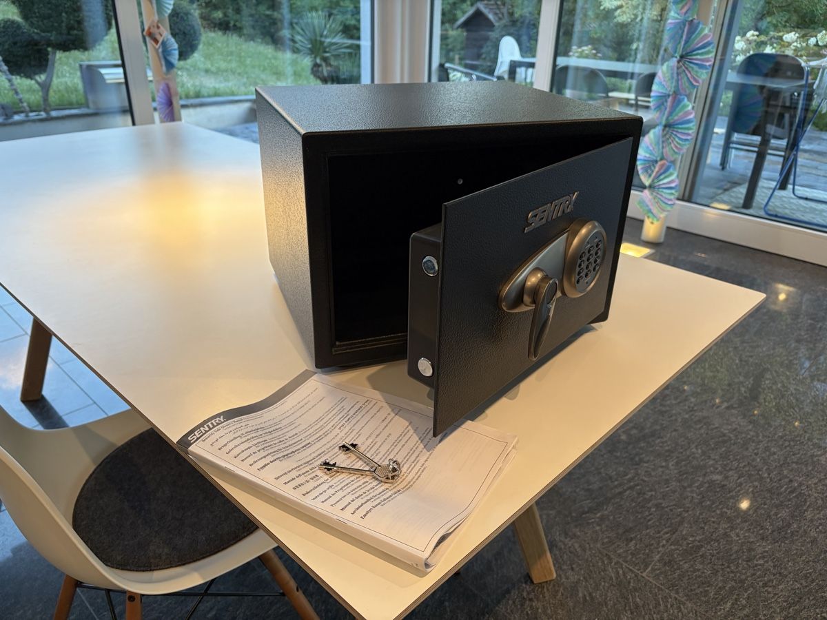 Coffre-fort: Tresor Sentry T5-330 – D'occasion à Tamins par walkeezy