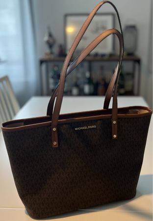 Michael Kors Jet Set Travel Medium Logo Tote Bag