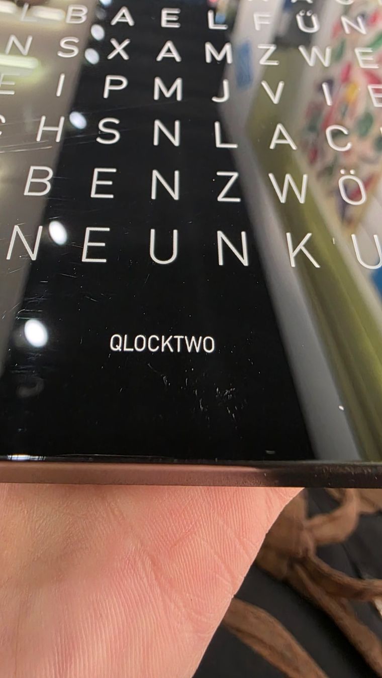 Qlocktwo Orologi: QlockTwo Earth 13,5 Black Edition, DE – Nuovo (secondo la descrizione) da Solothurn venduto da Chuchilade 3