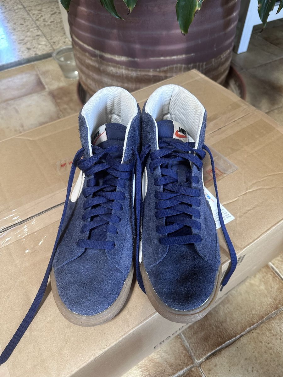 Nike Damenschuhe: Nike blazer bleu suede  – Gebraucht aus Corgémont von Chloesellsthings 1