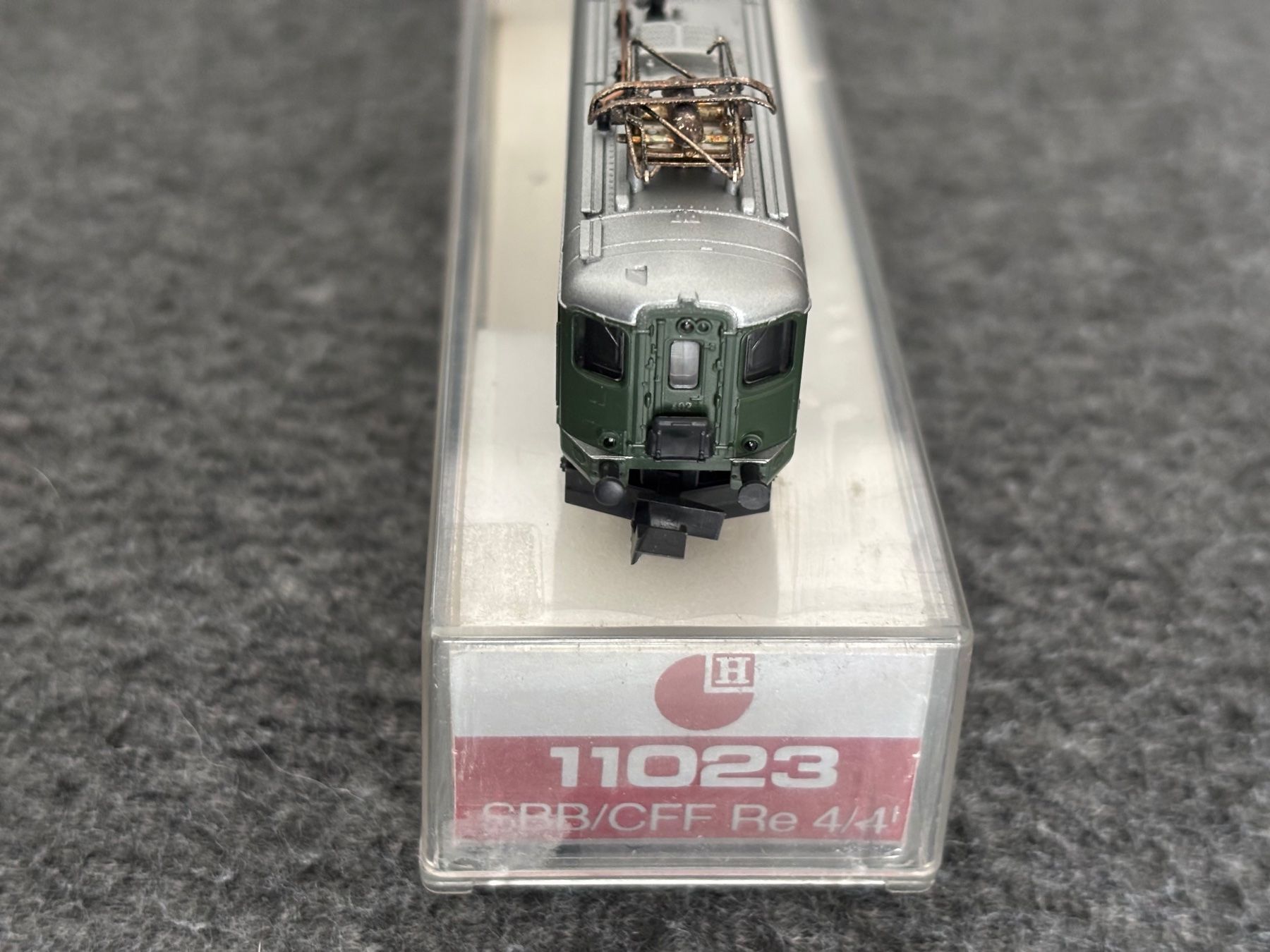 Hobbytrain Modellini di ferrovie: Hobbytrain 11023 ELok Re 4/4 SBB CFF 402 – Nuovo (secondo la descrizione) da Hauterive NE venduto da eriamch 4