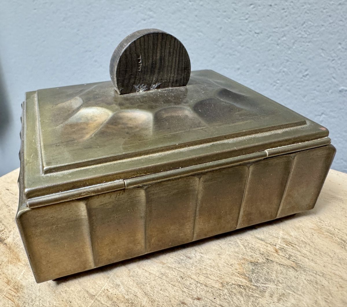 Altro in Decorazioni & Accessori: Antike Deckeldose Holzdose mit Messingverkleidung – Usato da Rothrist venduto da Luckywinner 2
