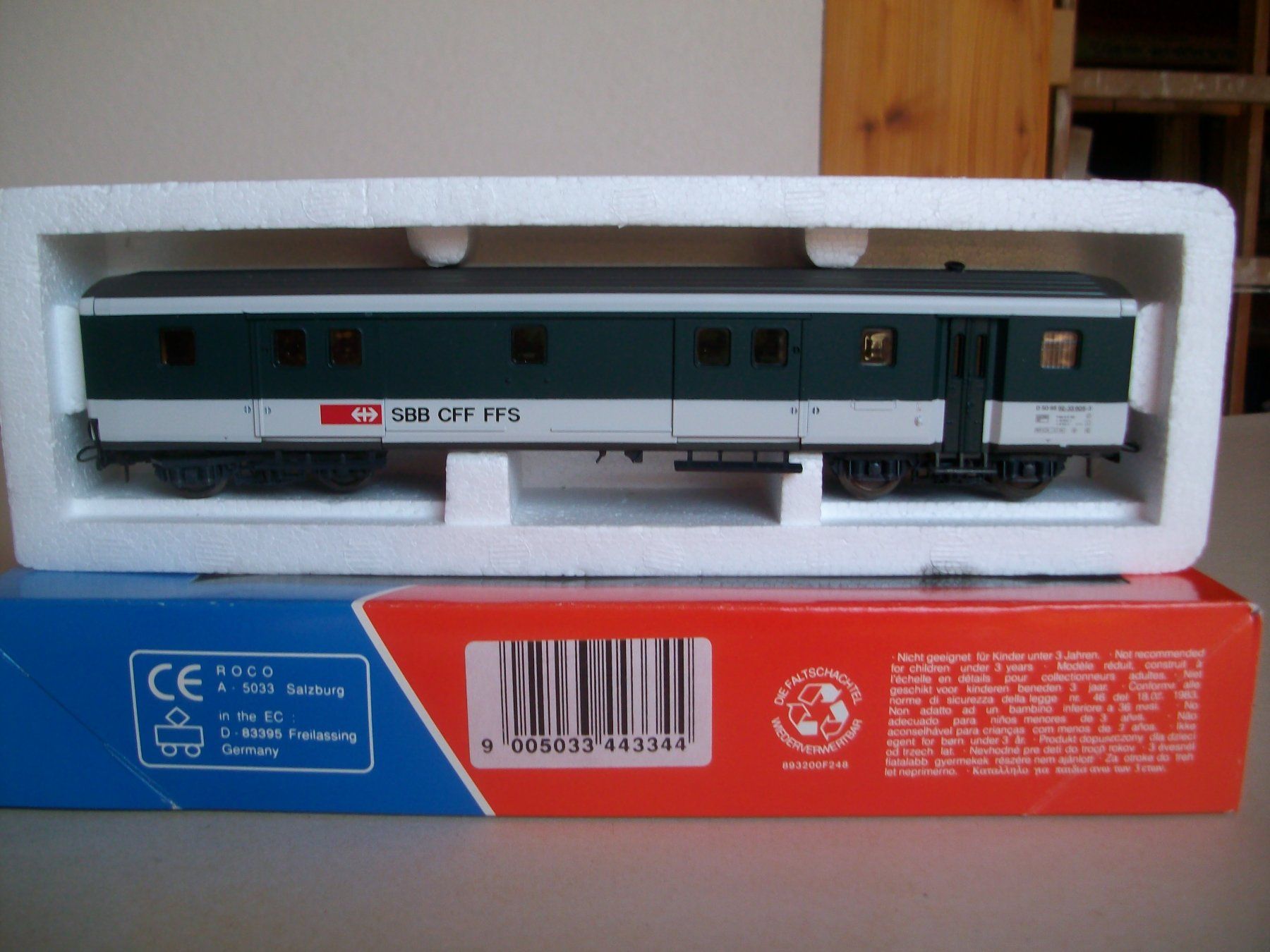 Märklin Modellini di ferrovie: Gepäckwagen ältere Bauart SBB – Usato da Basel venduto da Strohwitwer
