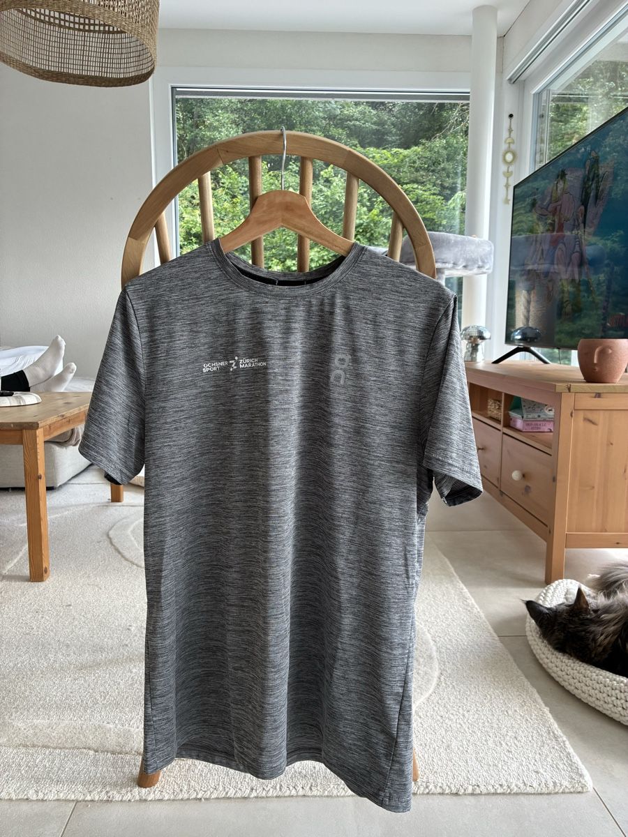 On T-shirt: T-shirt de course On - Taille M – Nuovo (secondo la descrizione) da Champlan venduto da YForter