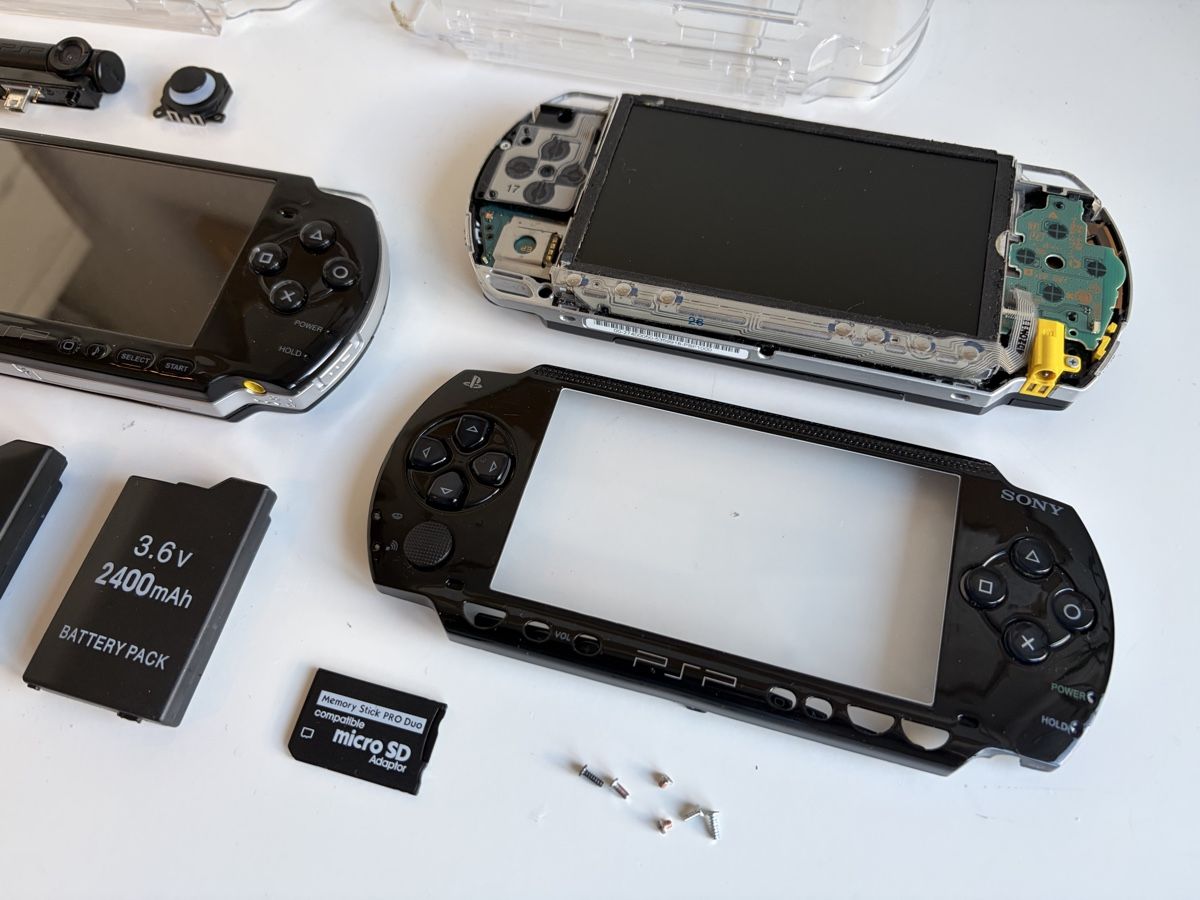 Sony Consoles: Sony PSP Bundle – Défectueux à Zollikerberg par dcapshop 1