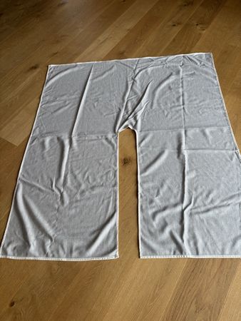 Schöne warme Stola / Schal in beige