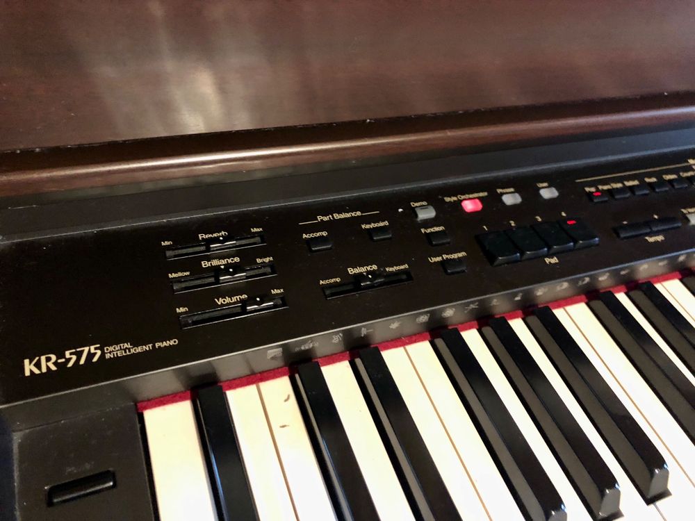 ROLAND KR575 Intelligent Digital Piano Kaufen auf Ricardo